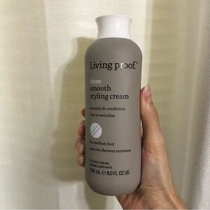 Living proof frizz smooth styling cream